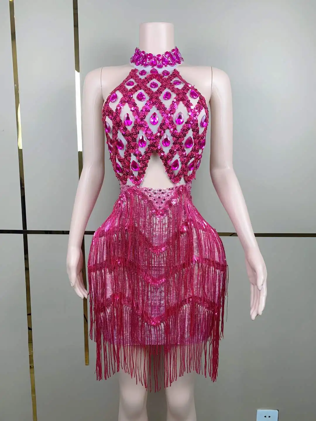 Photography Of The Year 2025 - Nightout 2025 Women Sexy Backless Flash